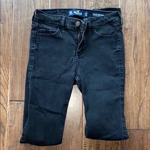 Black Hollister Skinny Jean Jegging With Rips